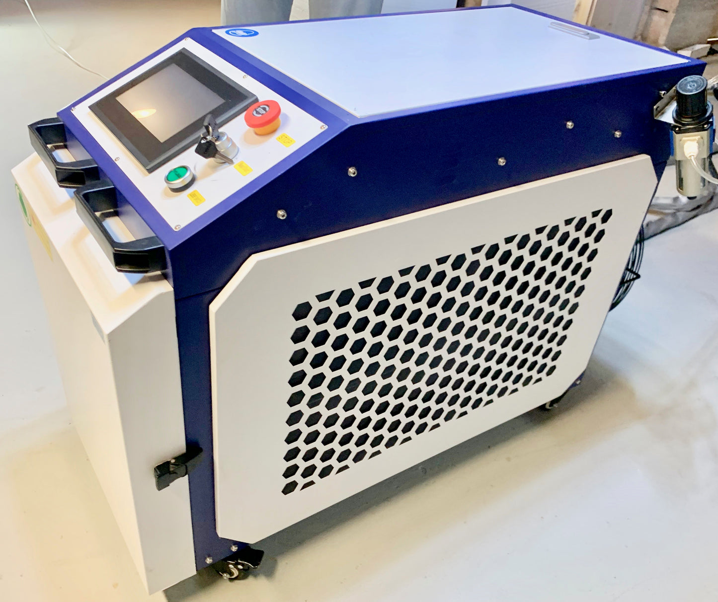 CW 1500W 4-in-1 Laser Cleaning Rust Removal Machine