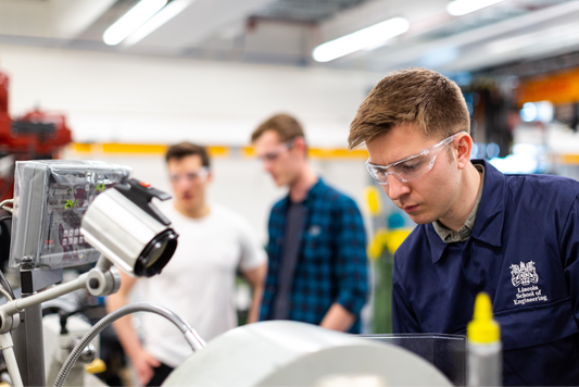 10 Factors to Consider When Purchasing a Fiber Laser [The Ultimate Buyers Guide]